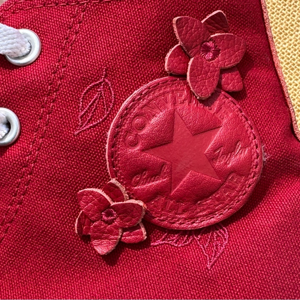 Converse All Star Red Floral High Top Sneakers Women’s 10 3D Flower Canvas - Picture 3 of 10